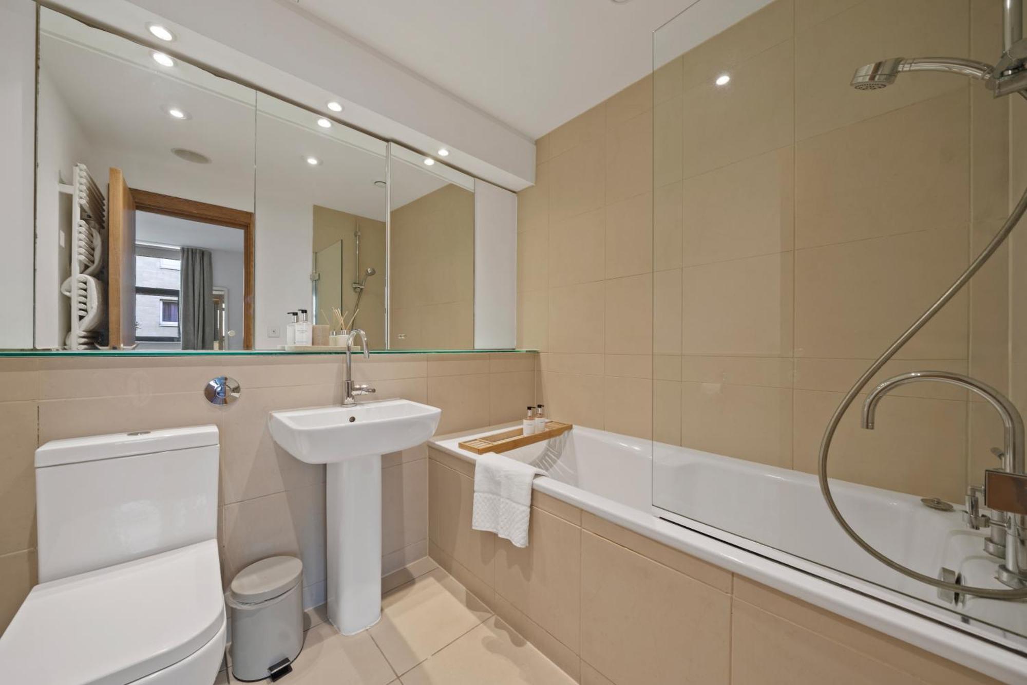 Spitalfields Sanctuary 2 Bed 2 Bath 100Sqm Aprt Lägenhet London Exteriör bild